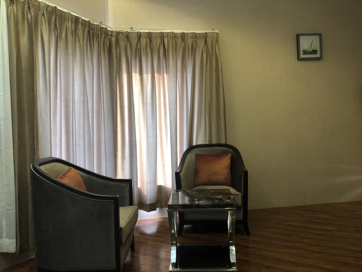 Hotel Sharanam Shegaon Bagian luar foto
